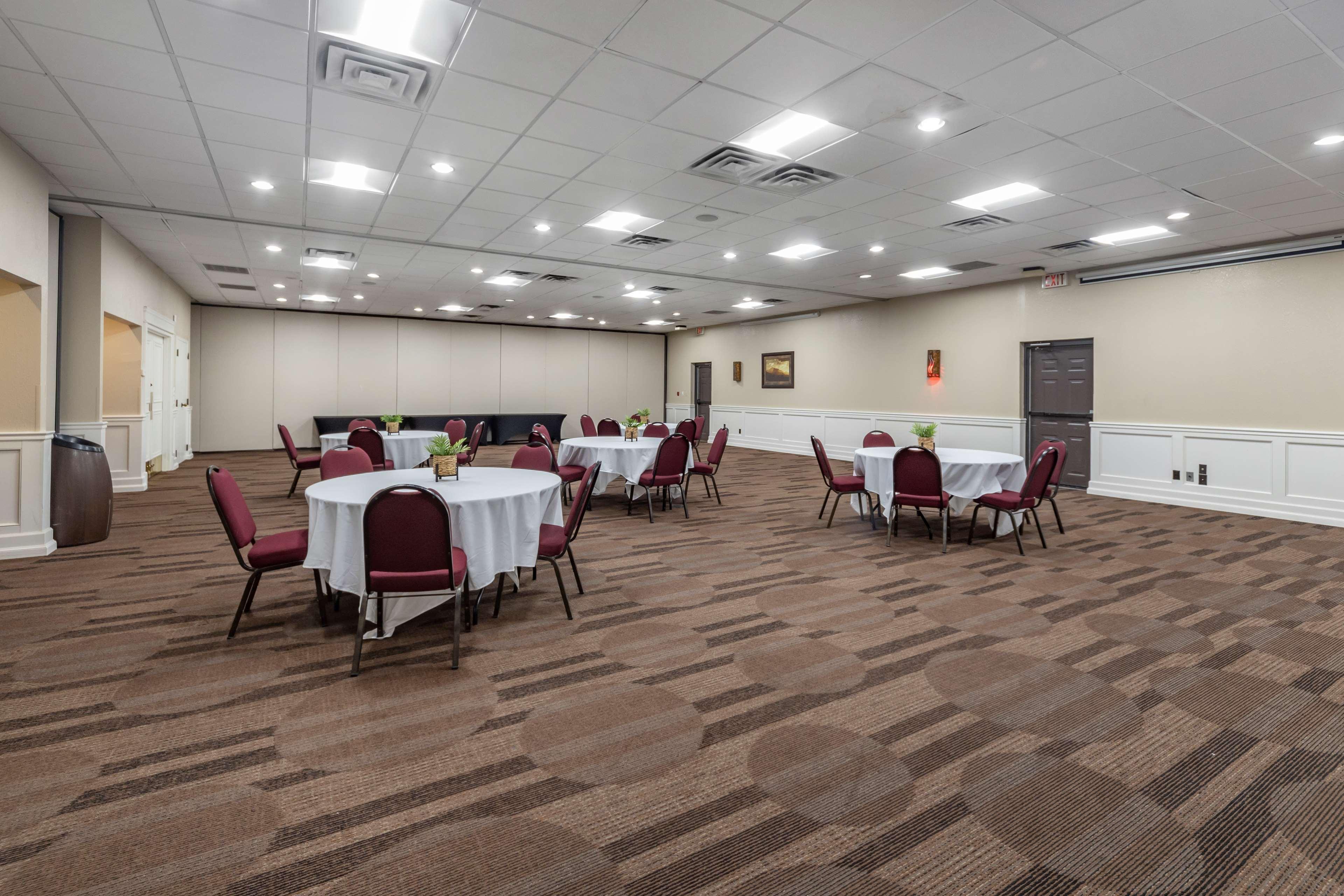 Best Western Plus Saddleback Inn And Conference Center Оклахома-Сіті Екстер'єр фото