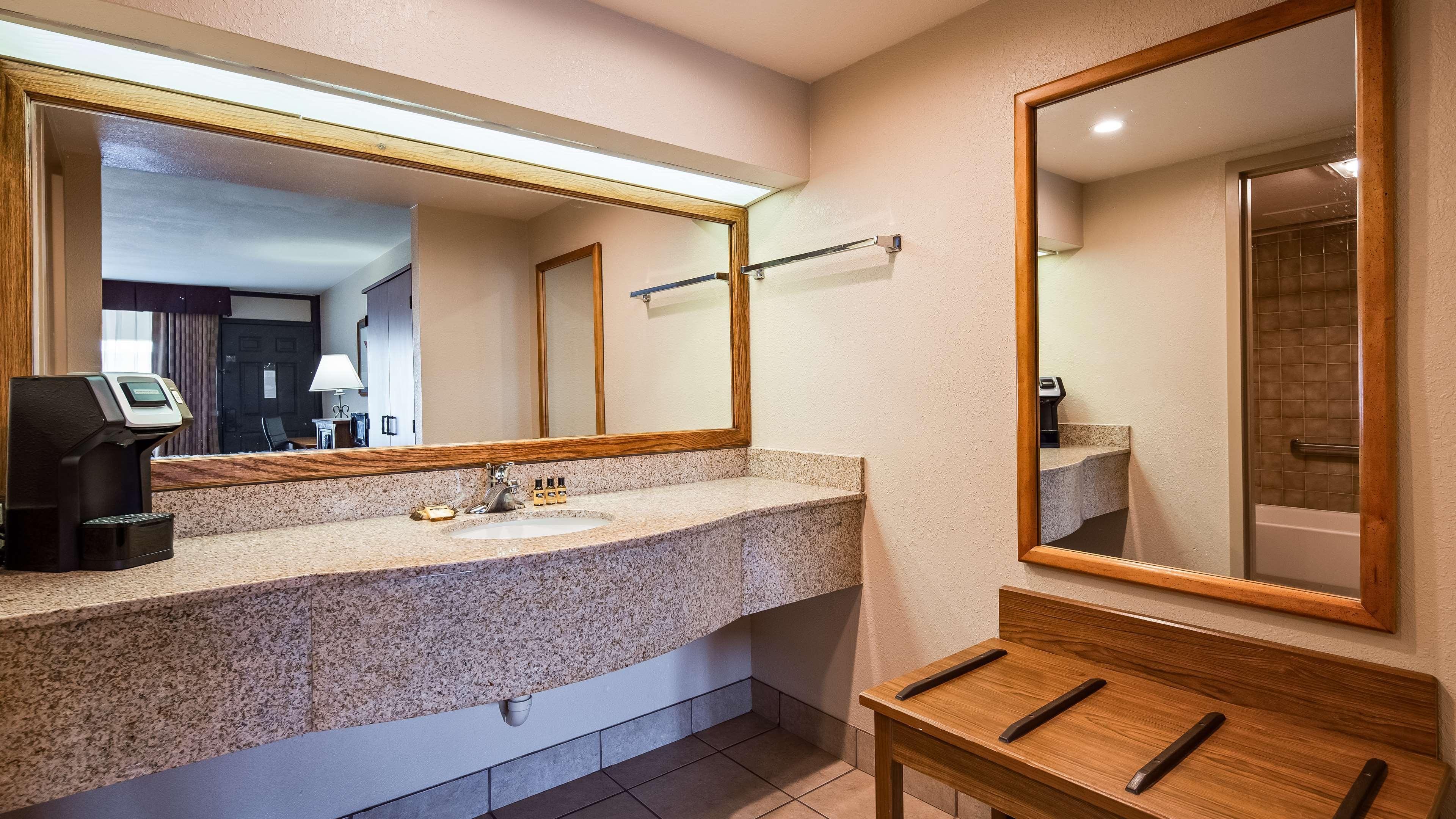 Best Western Plus Saddleback Inn And Conference Center Оклахома-Сіті Екстер'єр фото